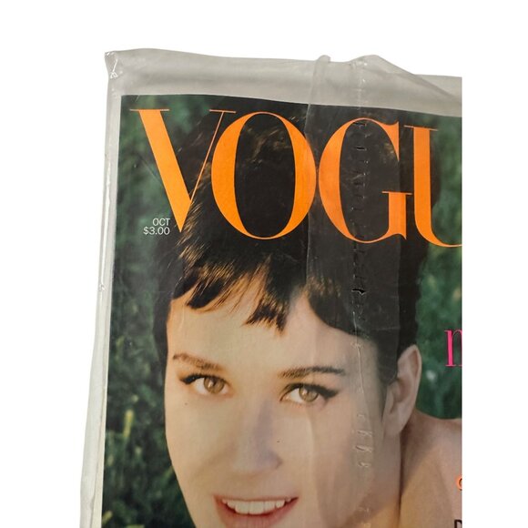 Vogue October 1995 – Factory Sealed Subscriber Issue (Demi Moore Cover) - Picture 3 of 5
